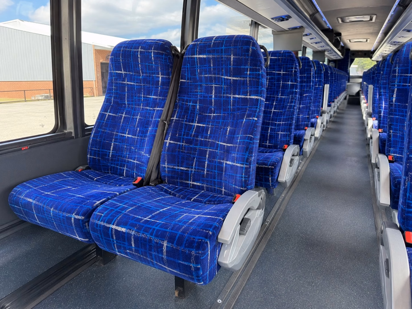 sacramento airport transfers for elk grove wedding guests